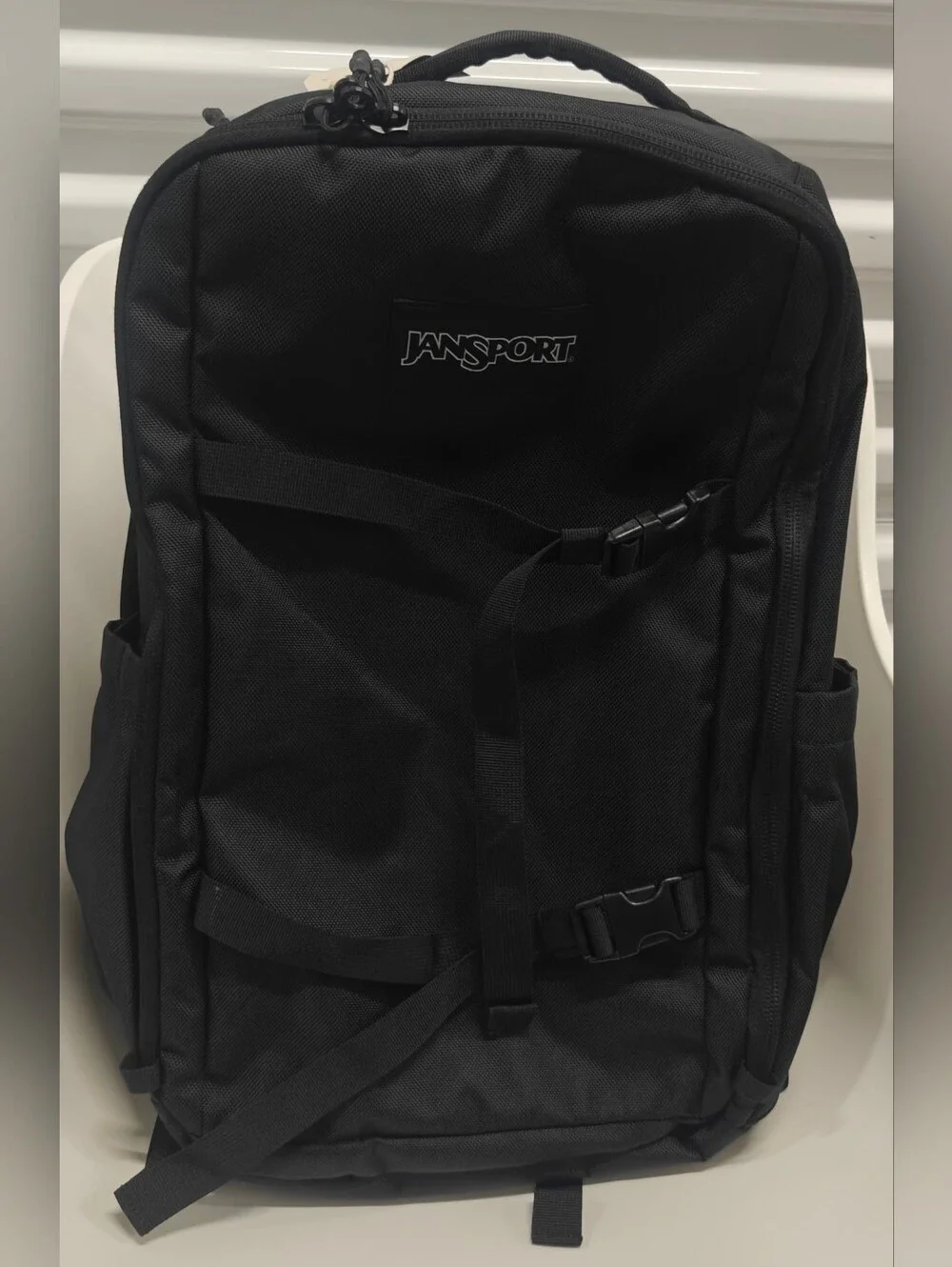 JanSport Venture Pack Travel Backpack Black Compression Straps Hip Belt